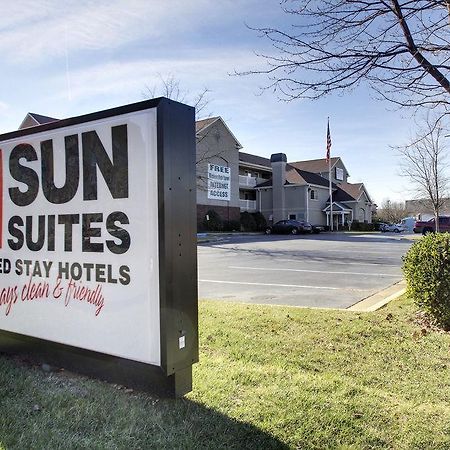 Intown Suites Extended Stay Greensboro Nc - Lanada ภายนอก รูปภาพ