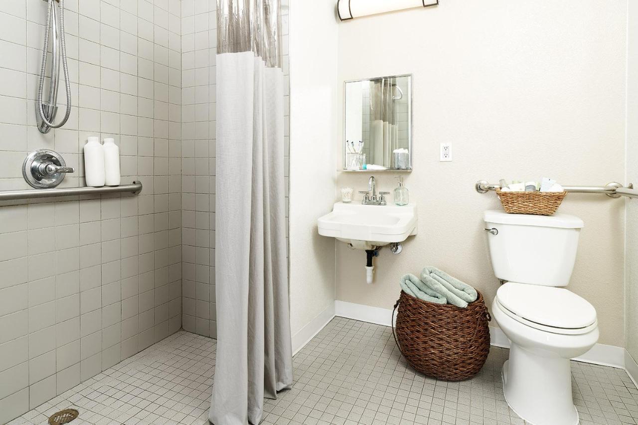 Intown Suites Extended Stay Greensboro Nc - Lanada ภายนอก รูปภาพ