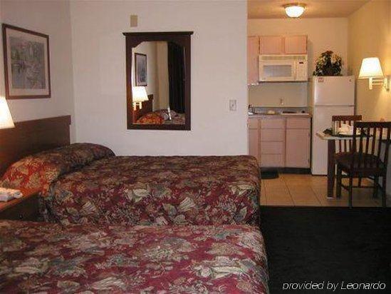 Intown Suites Extended Stay Greensboro Nc - Lanada ห้อง รูปภาพ