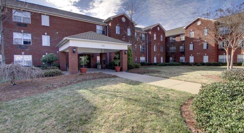 Intown Suites Extended Stay Greensboro Nc - Lanada ภายนอก รูปภาพ